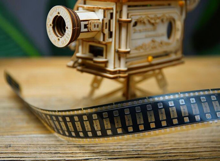 ROBOTIME Wooden 3D Puzzle - Projector + Movie